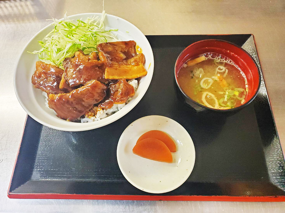 豚バラ炙り焼き丼